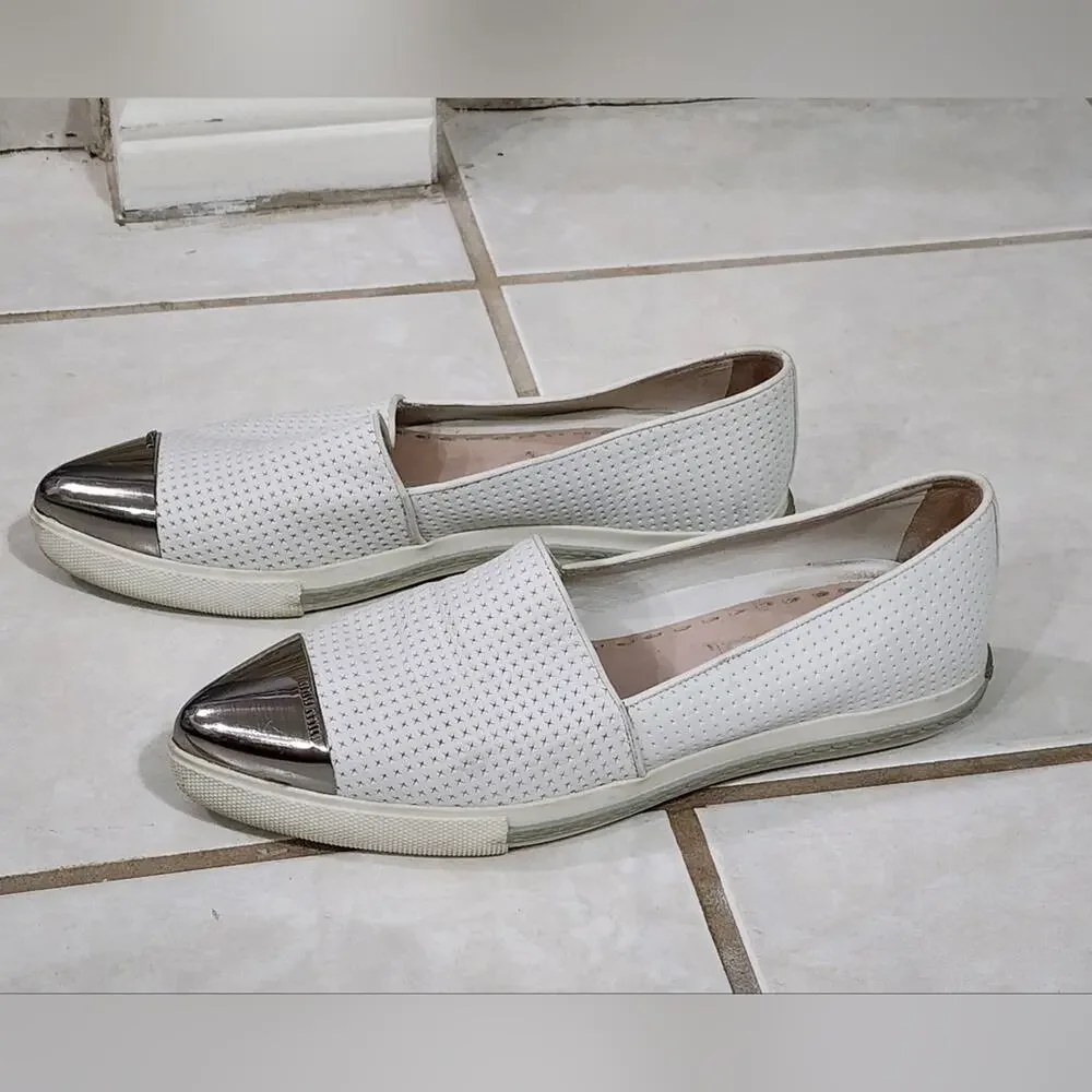 Miu Miu Embossed white metallic silver Leather Cap-Toe loafers 37 us size 6.5‎ 7